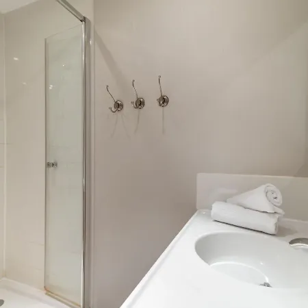 Les Roches Rouges - Lavachet By Interhome شقة