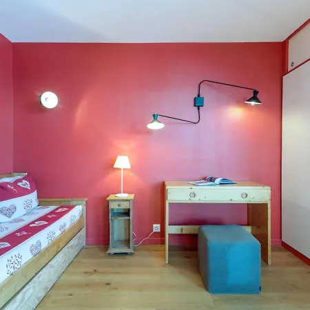 Les Roches Rouges - Lavachet By Interhome *